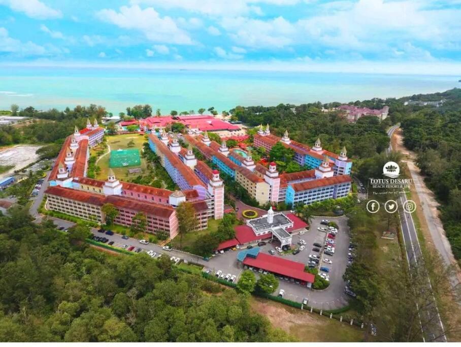 Lotus Desaru Beach Resort, 2 Bdrms, W/Splash Park Bandar Penawar Εξωτερικό φωτογραφία